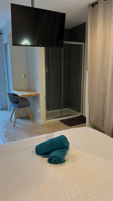 Studio Piscine Partagee Parking Securise Saint-Yrieix-sur-Charente Exterior photo