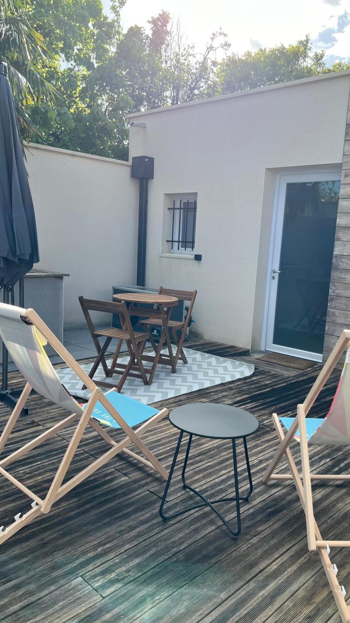 Studio Piscine Partagee Parking Securise Saint-Yrieix-sur-Charente Exterior photo
